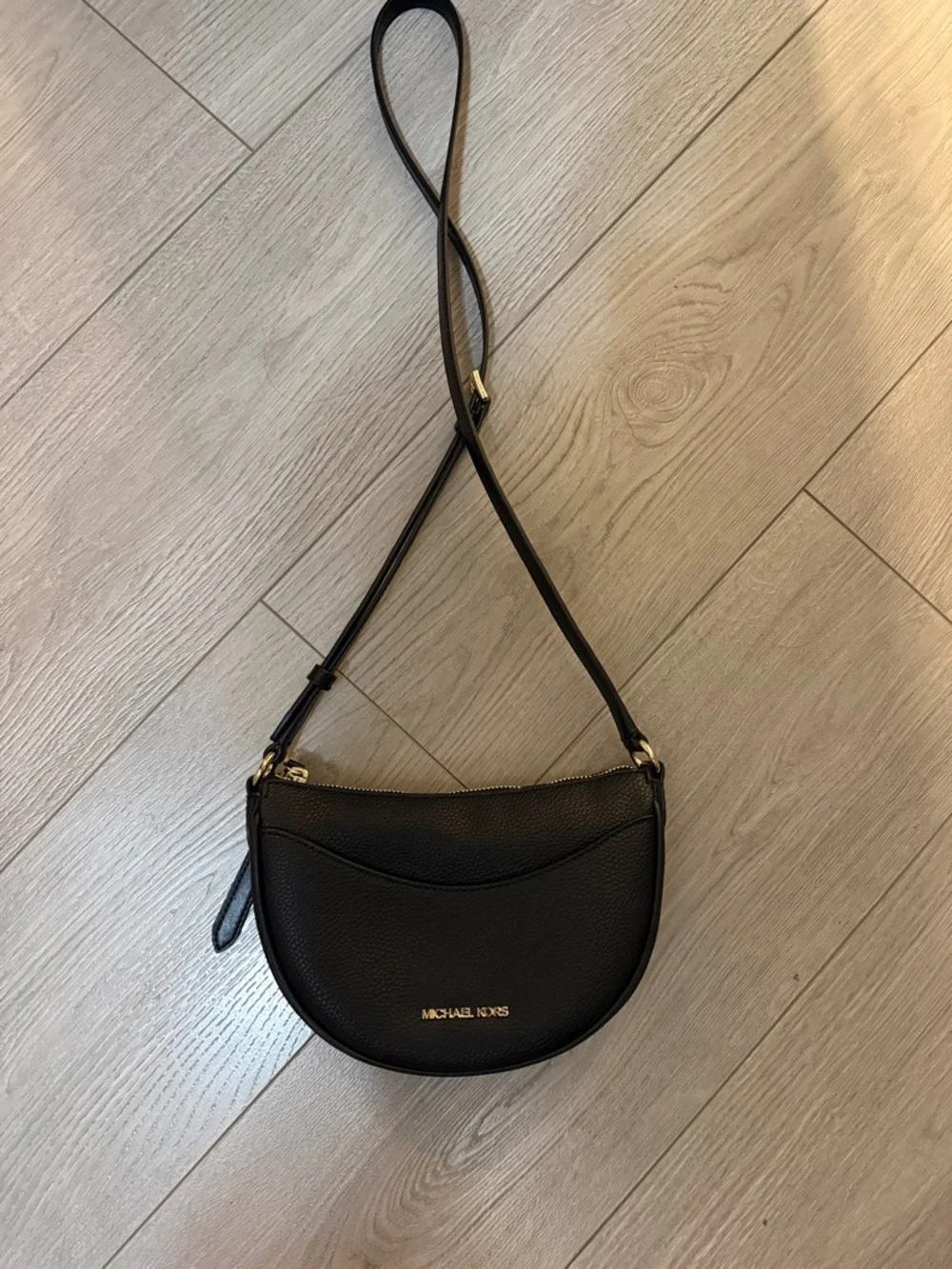 Michael Kors Black Pebbled Leather Crescent Shoulder Crossbody - Picture 3 of 4